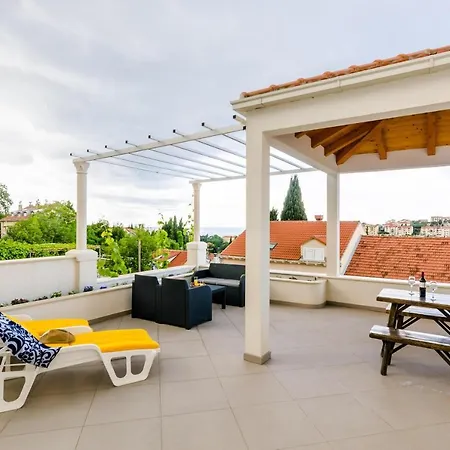 Miracle - Comfort Studio With Terrace And City View Apartman
