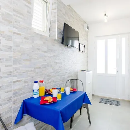 Miracle - Comfort Studio With Terrace And City View Apartman
