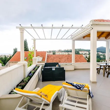 Miracle - Comfort Studio With Terrace And City View Apartman