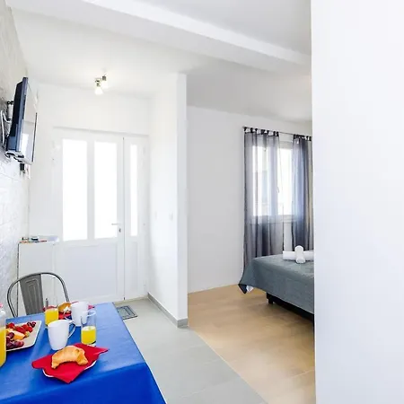 Apartman Miracle - Comfort Studio With Terrace And City View *